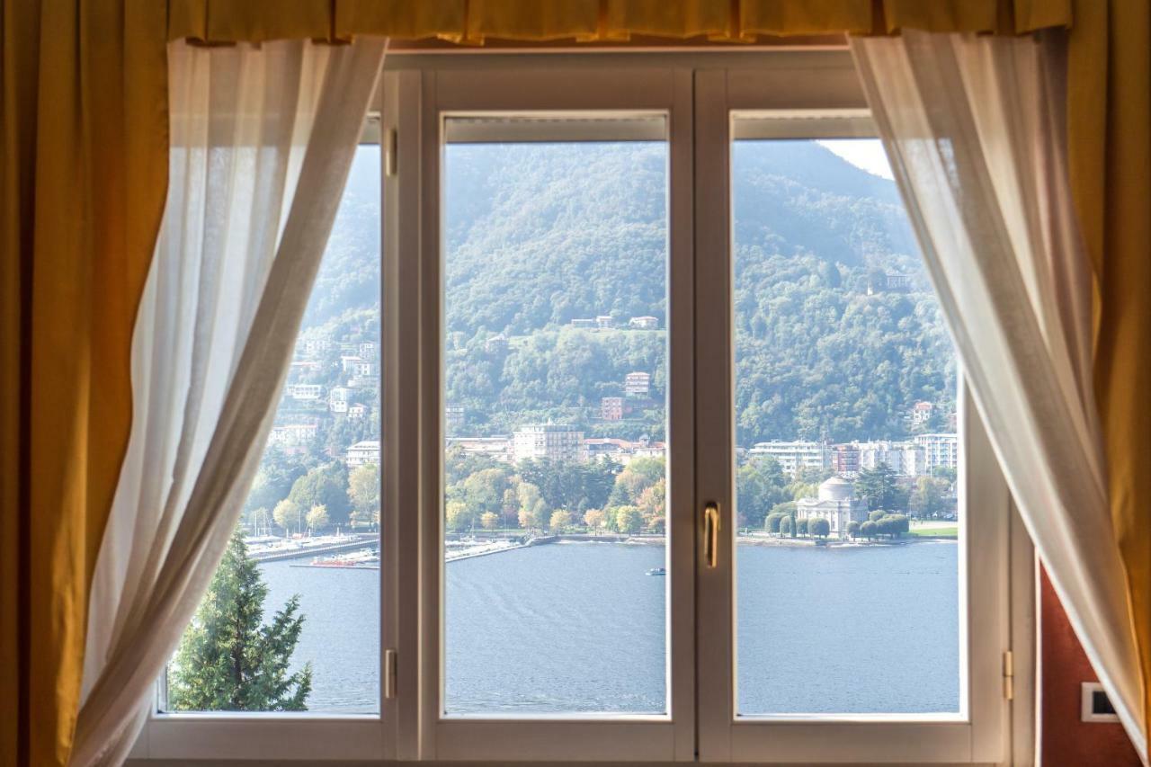 Lo Specchio Sul Lago - The House Of Travelers Côme Extérieur photo